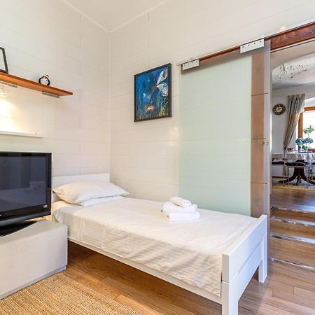 Two Bedroom Apartment La Mer Poreč Zewnętrze zdjęcie