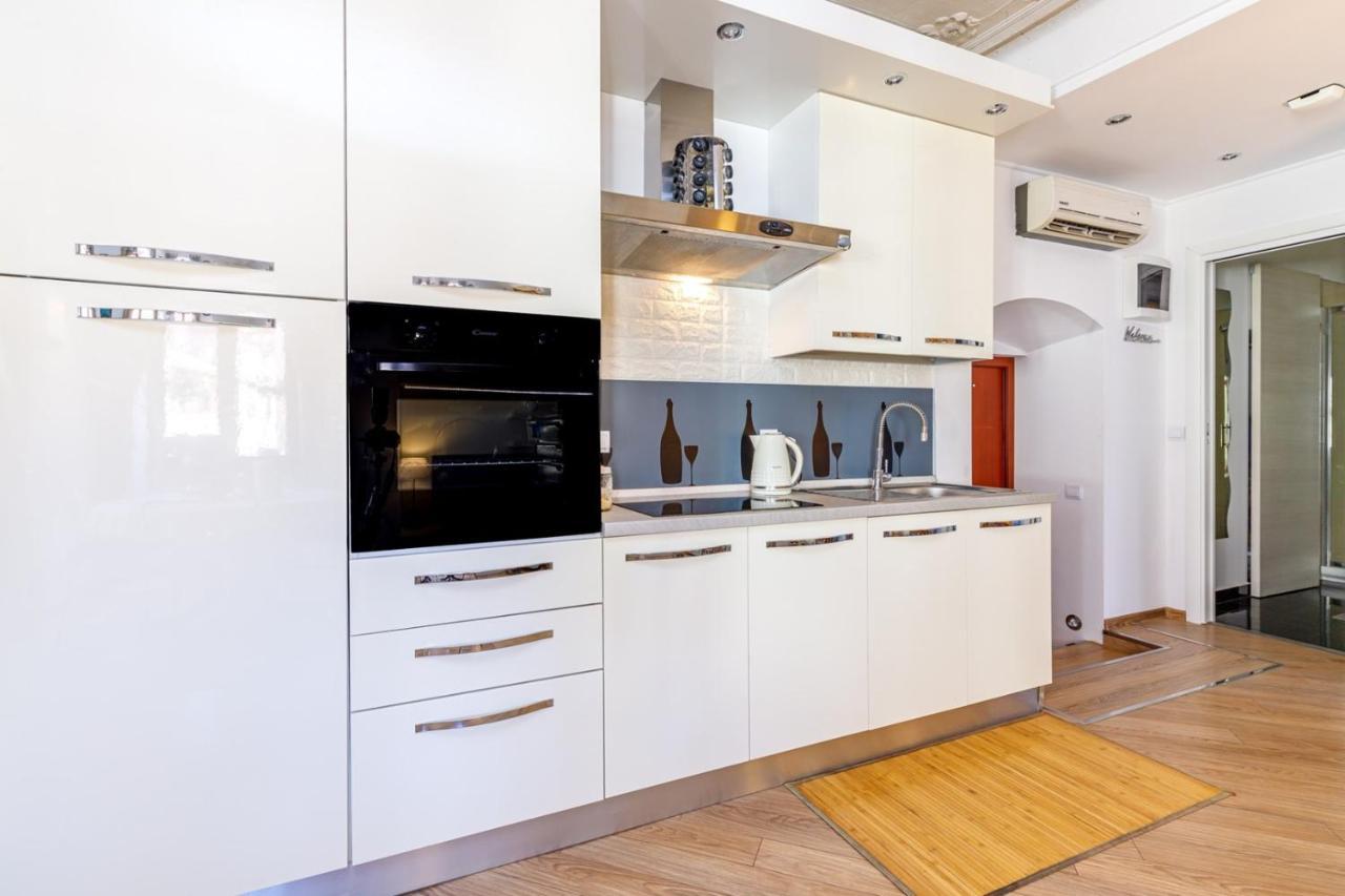 Two Bedroom Apartment La Mer Poreč Zewnętrze zdjęcie